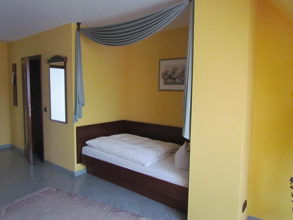 Hotel Zum Erker Требур Номер фото